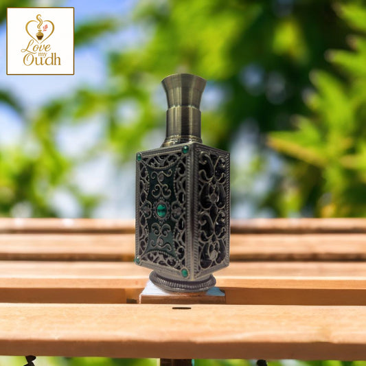Royal Oud - Premium Perfume Oil with Ottoman Legacy 3ml Metal Bottle